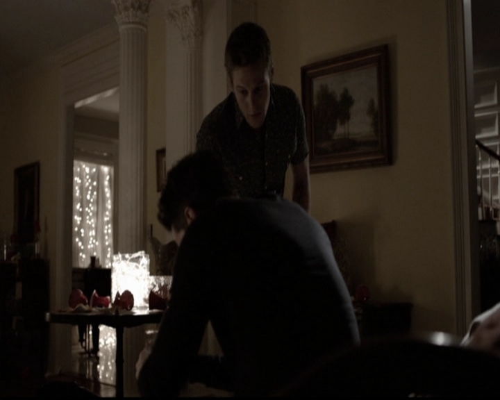 VampireDiariesWorld-dot-org_5x12TheDevilInside4309.jpg