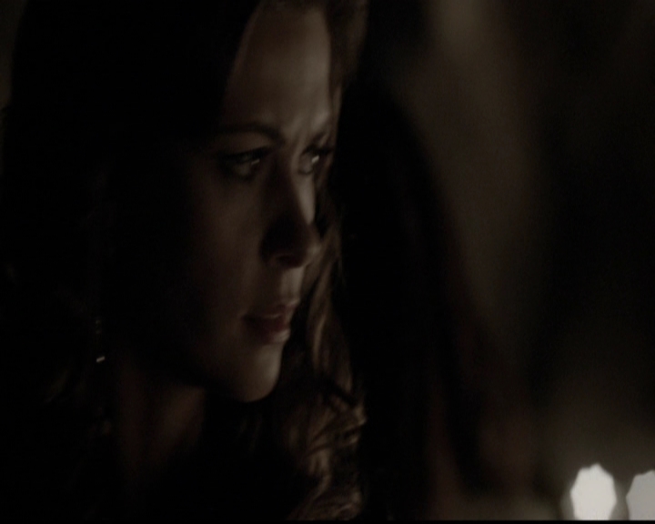 VampireDiariesWorld-dot-org_5x12TheDevilInside4353.jpg