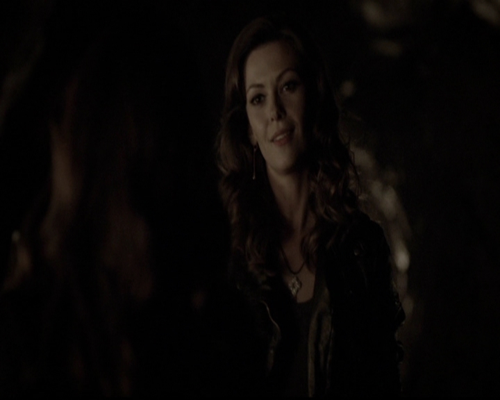 VampireDiariesWorld-dot-org_5x12TheDevilInside4384.jpg