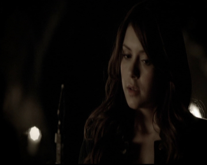 VampireDiariesWorld-dot-org_5x12TheDevilInside4417.jpg