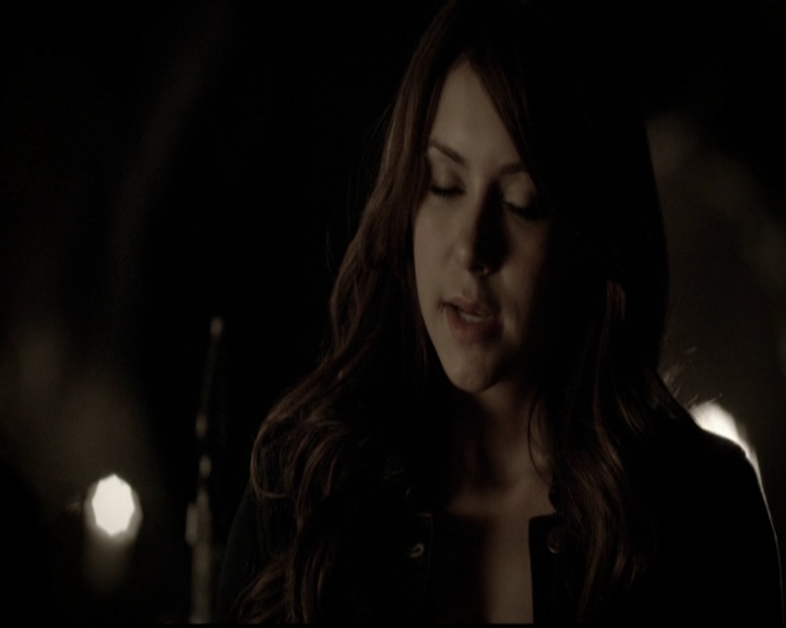 VampireDiariesWorld-dot-org_5x12TheDevilInside4418.jpg