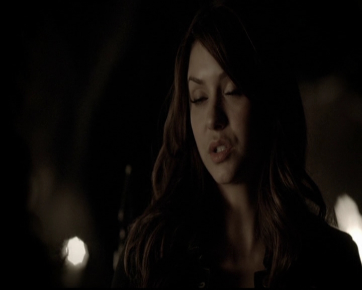 VampireDiariesWorld-dot-org_5x12TheDevilInside4425.jpg