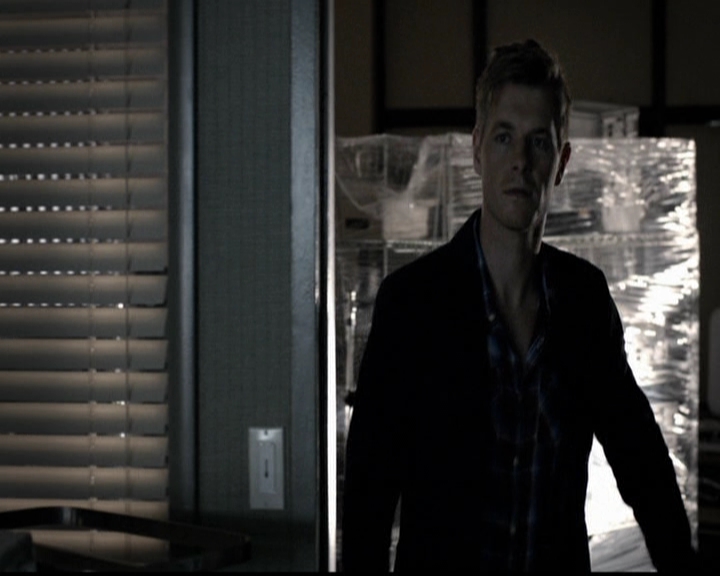 VampireDiariesWorld-dot-org_5x13TotalEclipseOfTheHeart0334.jpg