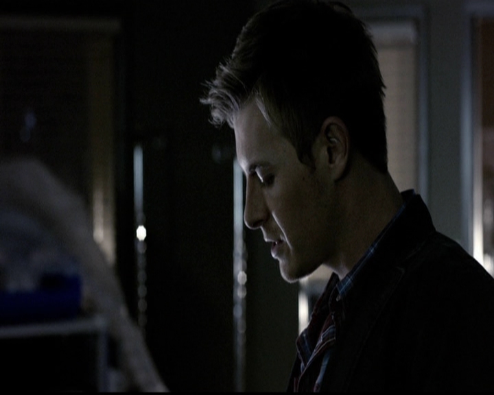 VampireDiariesWorld-dot-org_5x13TotalEclipseOfTheHeart0342.jpg