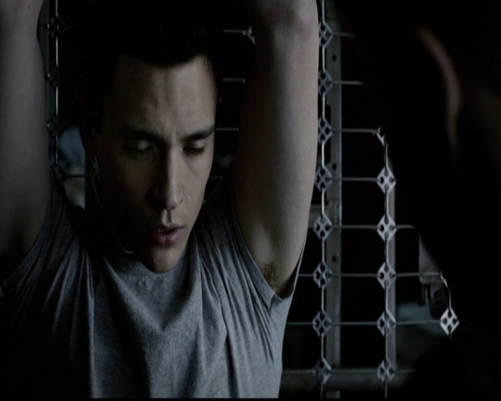 VampireDiariesWorld-dot-org_5x13TotalEclipseOfTheHeart0374.jpg