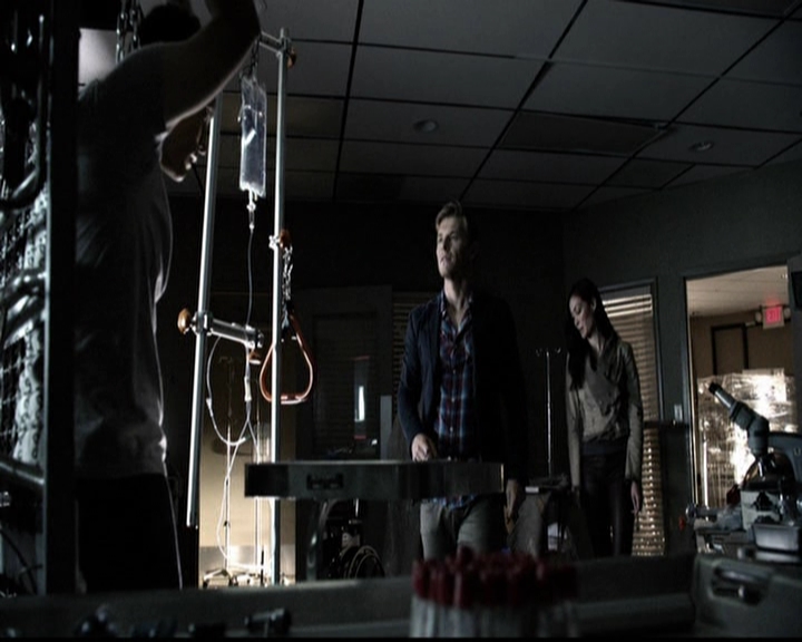 VampireDiariesWorld-dot-org_5x13TotalEclipseOfTheHeart0428.jpg