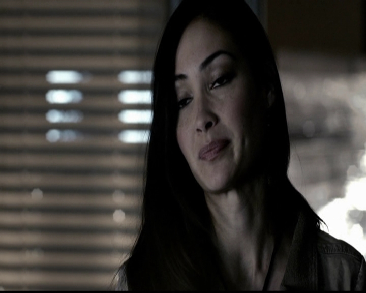 VampireDiariesWorld-dot-org_5x13TotalEclipseOfTheHeart0430.jpg