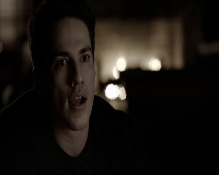 VampireDiariesWorld-dot-org_5x13TotalEclipseOfTheHeart0802.jpg