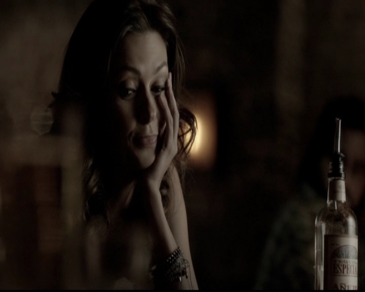 VampireDiariesWorld-dot-org_5x13TotalEclipseOfTheHeart0807.jpg