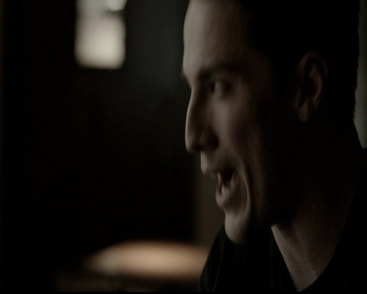 VampireDiariesWorld-dot-org_5x13TotalEclipseOfTheHeart0809.jpg