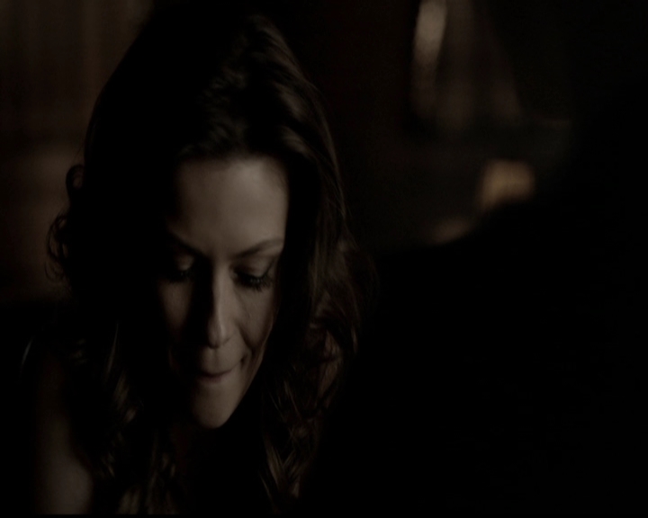 VampireDiariesWorld-dot-org_5x13TotalEclipseOfTheHeart0834.jpg