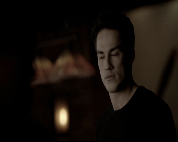 VampireDiariesWorld-dot-org_5x13TotalEclipseOfTheHeart0857.jpg