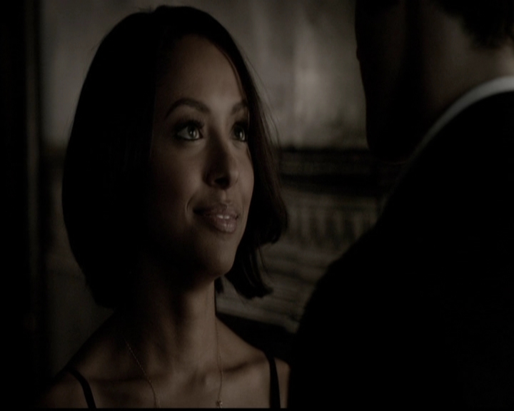 VampireDiariesWorld-dot-org_5x13TotalEclipseOfTheHeart0870.jpg