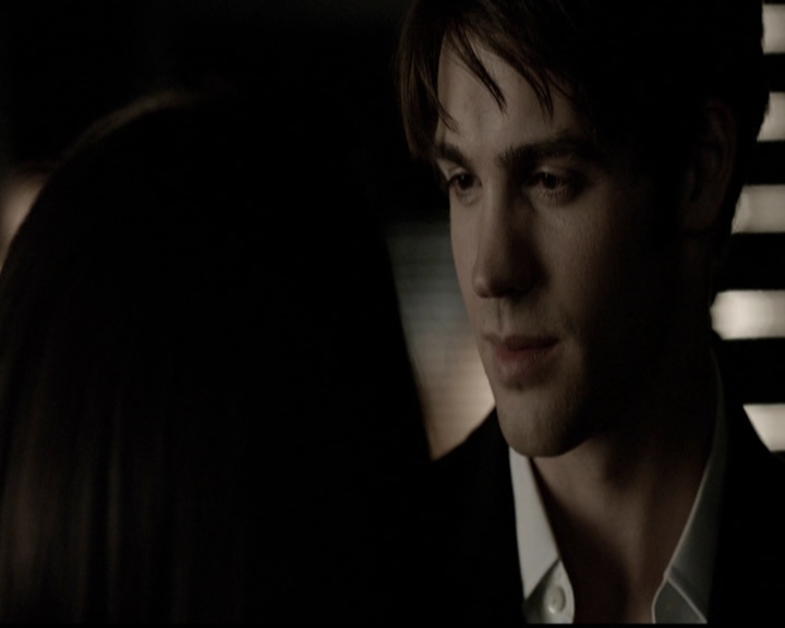 VampireDiariesWorld-dot-org_5x13TotalEclipseOfTheHeart0878.jpg