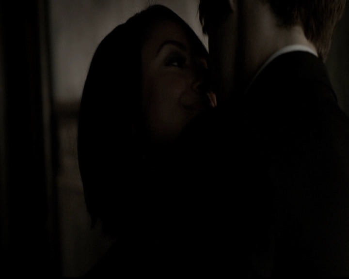 VampireDiariesWorld-dot-org_5x13TotalEclipseOfTheHeart0879.jpg