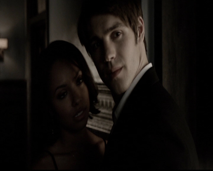 VampireDiariesWorld-dot-org_5x13TotalEclipseOfTheHeart0882.jpg