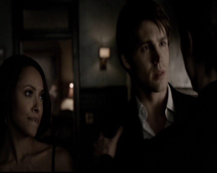 VampireDiariesWorld-dot-org_5x13TotalEclipseOfTheHeart0901.jpg