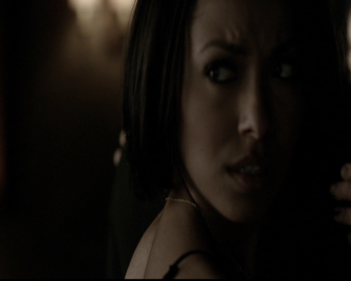 VampireDiariesWorld-dot-org_5x13TotalEclipseOfTheHeart0960.jpg