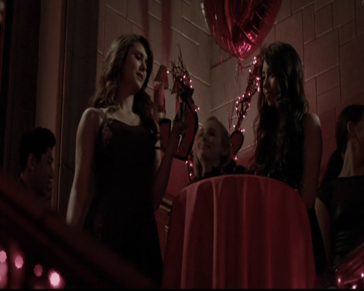 VampireDiariesWorld-dot-org_5x13TotalEclipseOfTheHeart0975.jpg