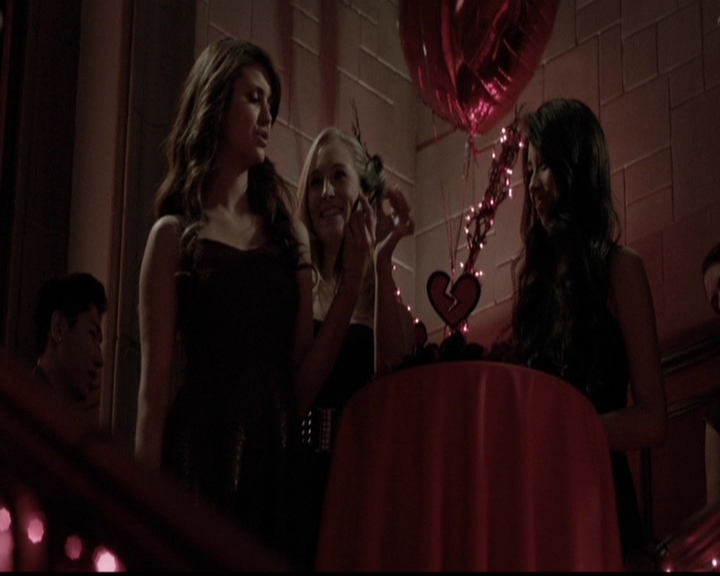 VampireDiariesWorld-dot-org_5x13TotalEclipseOfTheHeart0977.jpg