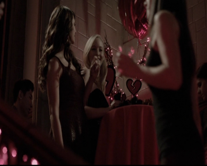 VampireDiariesWorld-dot-org_5x13TotalEclipseOfTheHeart0978.jpg