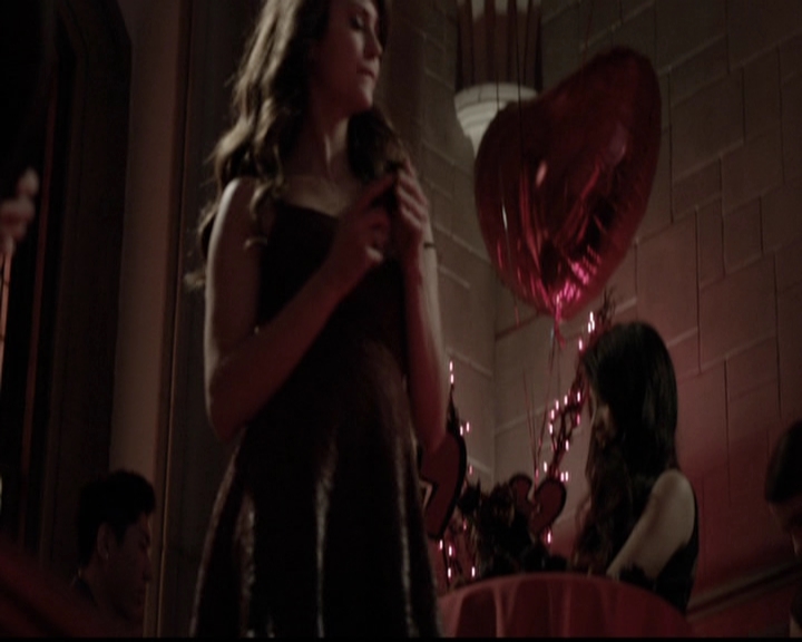 VampireDiariesWorld-dot-org_5x13TotalEclipseOfTheHeart0980.jpg