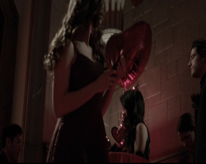 VampireDiariesWorld-dot-org_5x13TotalEclipseOfTheHeart0981.jpg