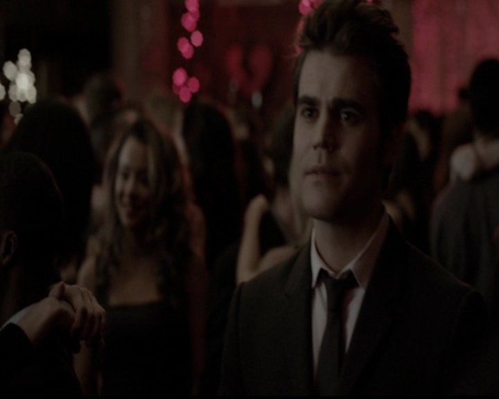 VampireDiariesWorld-dot-org_5x13TotalEclipseOfTheHeart0989.jpg