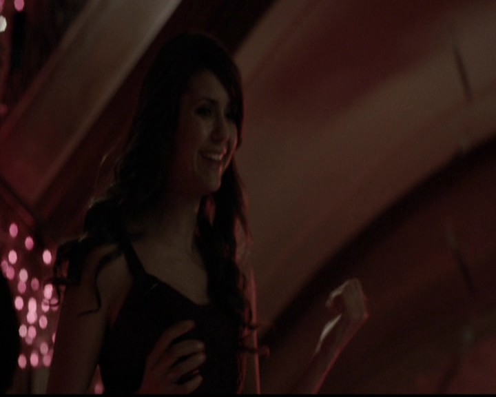 VampireDiariesWorld-dot-org_5x13TotalEclipseOfTheHeart0991.jpg