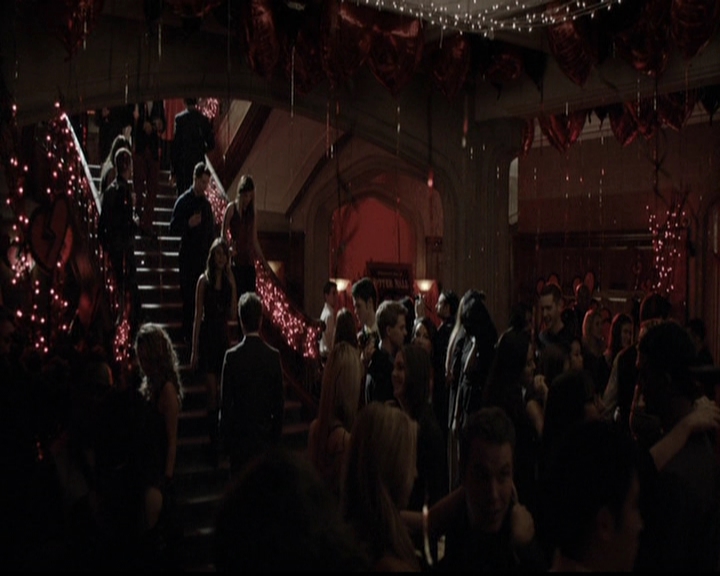 VampireDiariesWorld-dot-org_5x13TotalEclipseOfTheHeart0993.jpg