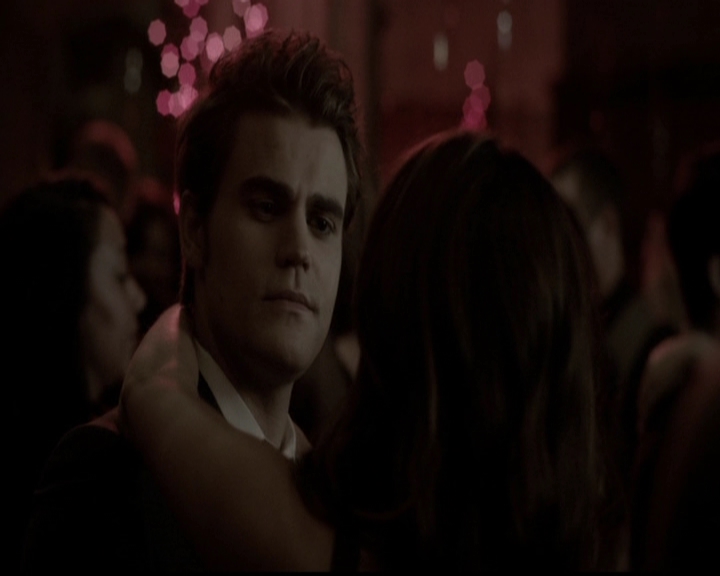 VampireDiariesWorld-dot-org_5x13TotalEclipseOfTheHeart1011.jpg