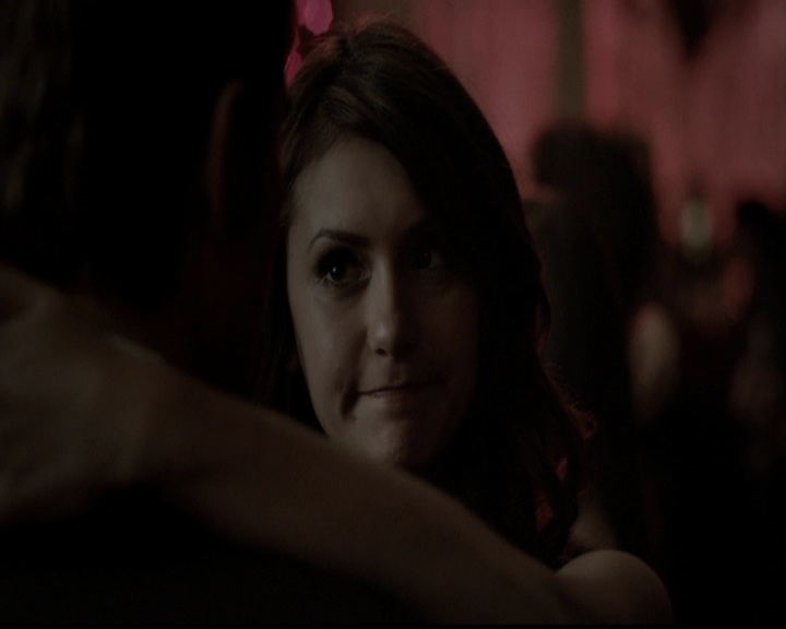 VampireDiariesWorld-dot-org_5x13TotalEclipseOfTheHeart1014.jpg