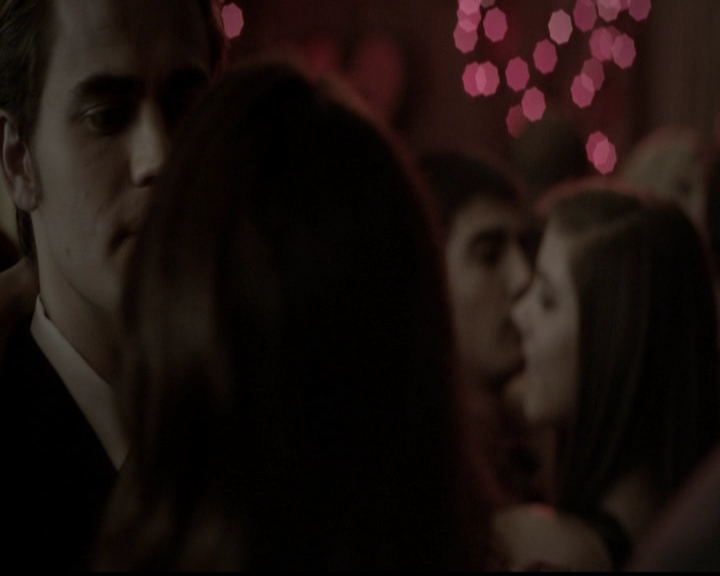 VampireDiariesWorld-dot-org_5x13TotalEclipseOfTheHeart1024.jpg