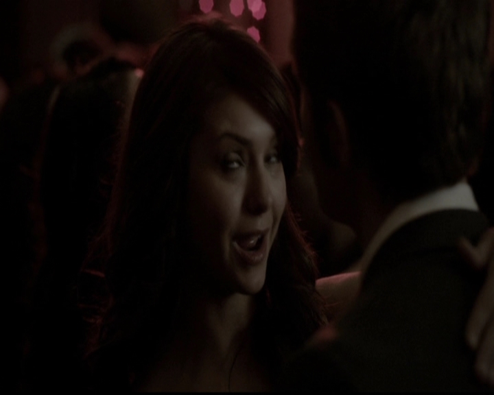 VampireDiariesWorld-dot-org_5x13TotalEclipseOfTheHeart1030.jpg