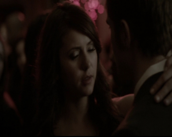 VampireDiariesWorld-dot-org_5x13TotalEclipseOfTheHeart1057.jpg