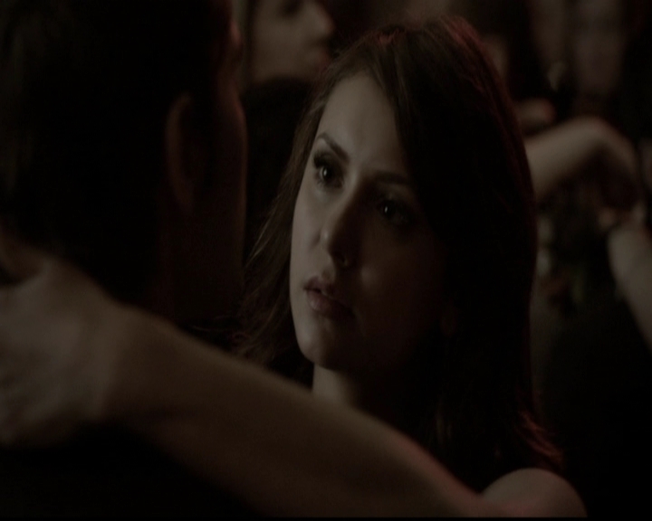 VampireDiariesWorld-dot-org_5x13TotalEclipseOfTheHeart1068.jpg