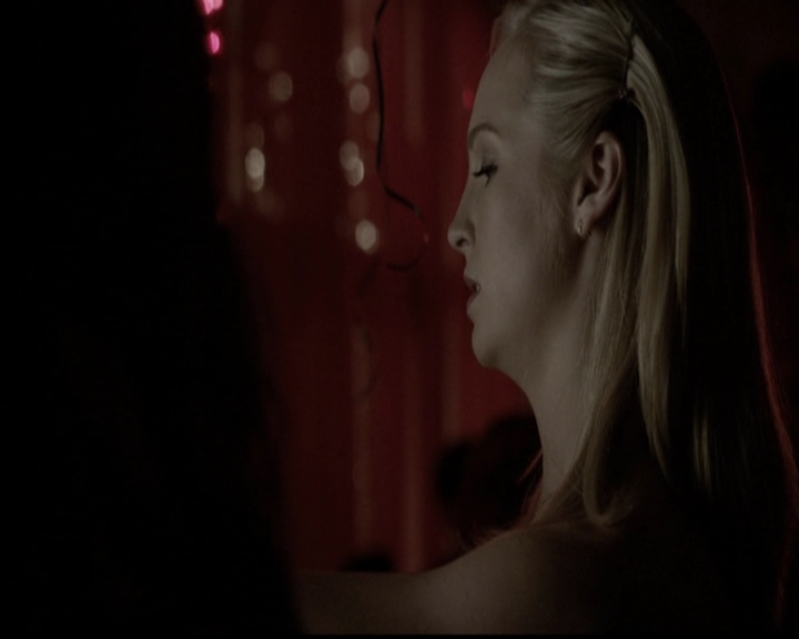 VampireDiariesWorld-dot-org_5x13TotalEclipseOfTheHeart1155.jpg