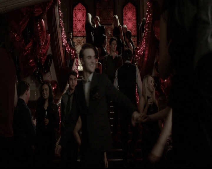 VampireDiariesWorld-dot-org_5x13TotalEclipseOfTheHeart1202.jpg