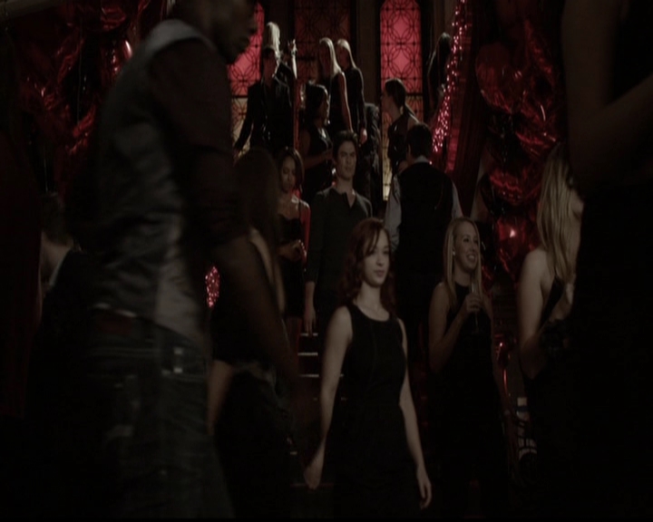 VampireDiariesWorld-dot-org_5x13TotalEclipseOfTheHeart1203.jpg