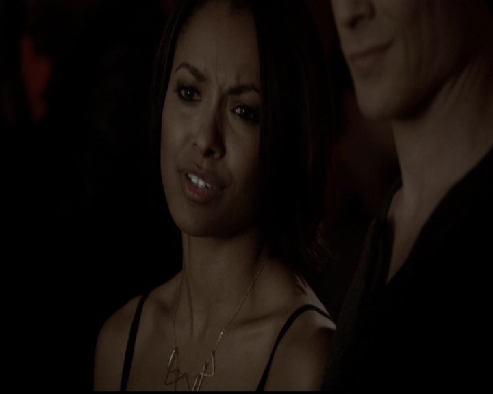 VampireDiariesWorld-dot-org_5x13TotalEclipseOfTheHeart1216.jpg