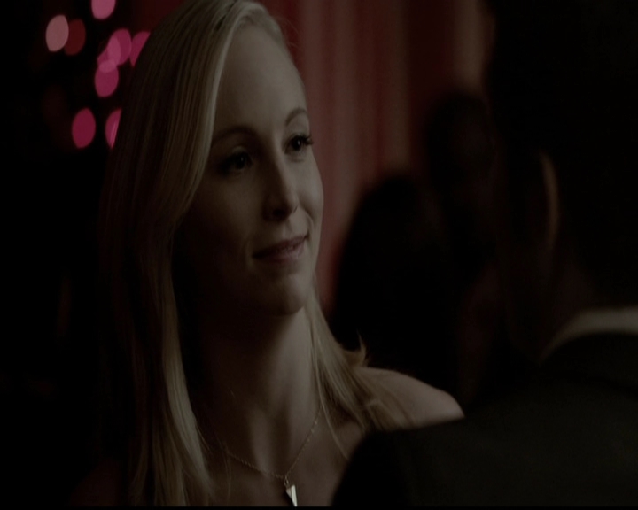 VampireDiariesWorld-dot-org_5x13TotalEclipseOfTheHeart1228.jpg