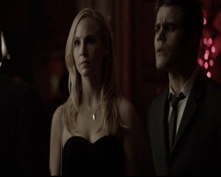 VampireDiariesWorld-dot-org_5x13TotalEclipseOfTheHeart1296.jpg