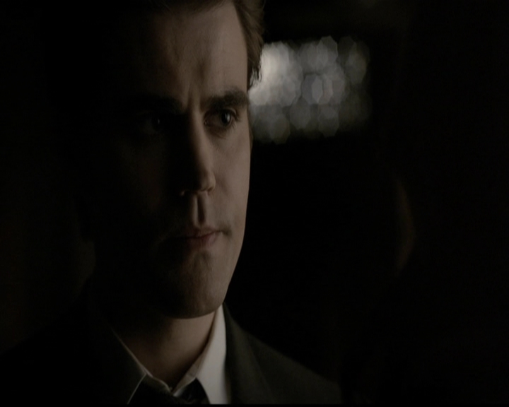 VampireDiariesWorld-dot-org_5x13TotalEclipseOfTheHeart2068.jpg