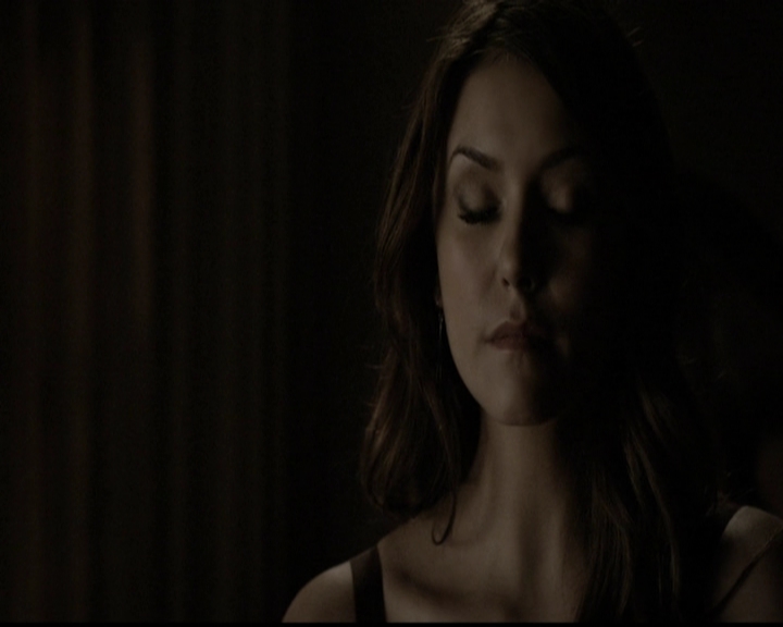 VampireDiariesWorld-dot-org_5x13TotalEclipseOfTheHeart2106.jpg