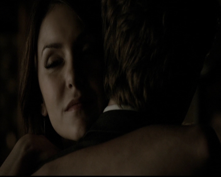 VampireDiariesWorld-dot-org_5x13TotalEclipseOfTheHeart2168.jpg