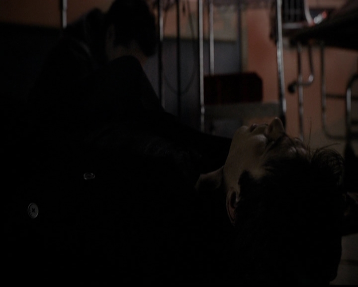 VampireDiariesWorld-dot-org_5x13TotalEclipseOfTheHeart2186.jpg