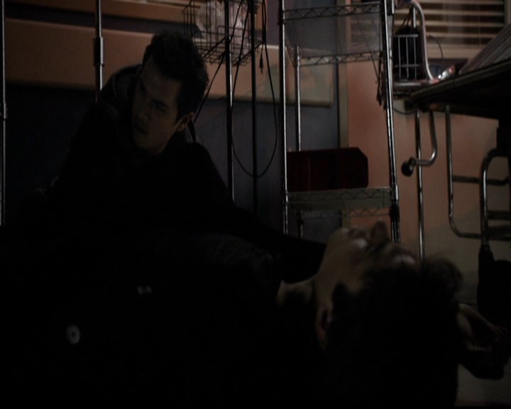 VampireDiariesWorld-dot-org_5x13TotalEclipseOfTheHeart2188.jpg