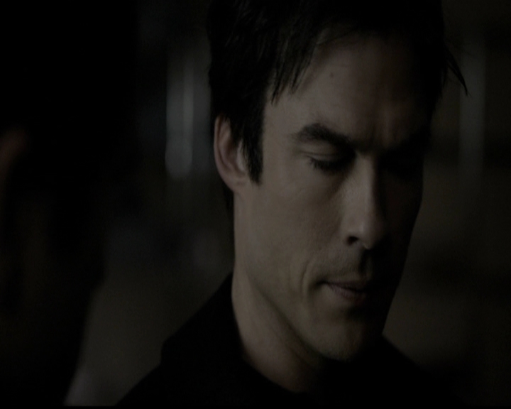 VampireDiariesWorld-dot-org_5x13TotalEclipseOfTheHeart2201.jpg