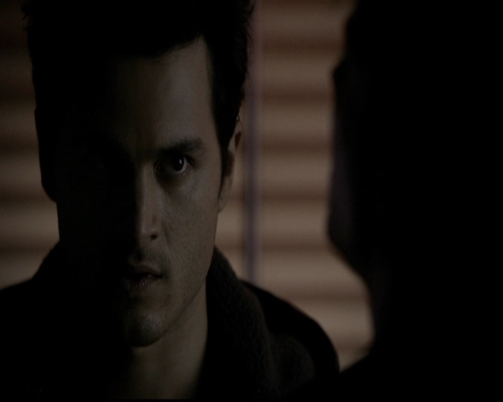 VampireDiariesWorld-dot-org_5x13TotalEclipseOfTheHeart2203.jpg