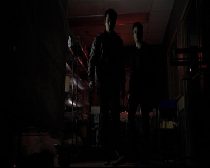 VampireDiariesWorld-dot-org_5x13TotalEclipseOfTheHeart2213.jpg